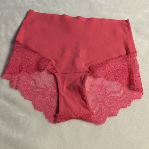SPANX Other - SPANX Undie-tectable® Lace Hi-Hipster Panty